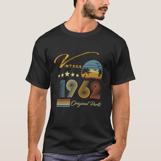61 Years Old Vintage 1962 T-Shirt (Front)