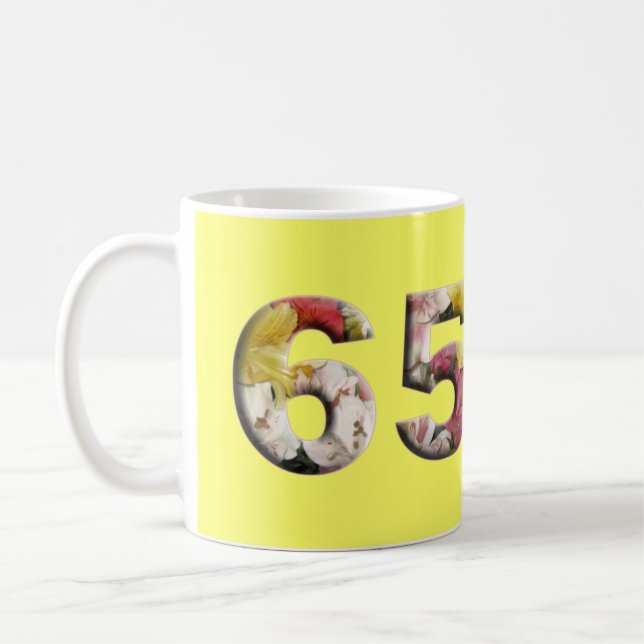 65 ans d'étape importante d'anniversaire de tasse (Gauche)