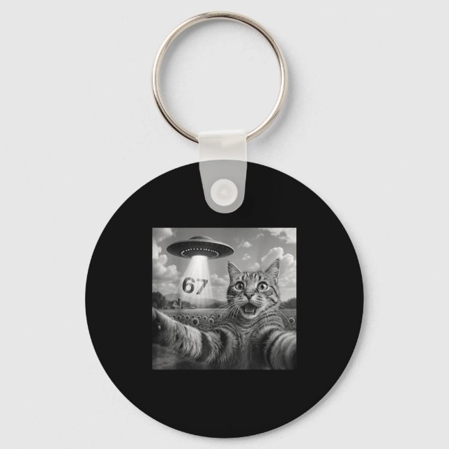 67 Cat Selfie With Alien Ufos Funny Cat Six Seven  Keychain (Front)