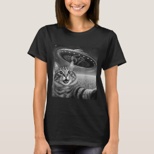 67 Cat Selfie With Alien Ufos Funny Cat Six Seven  T-Shirt