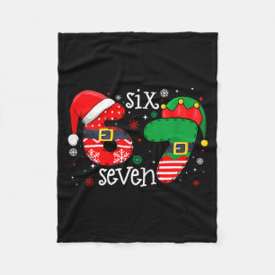 67 Meme Six Seven 6-7 Christmas Funny Xmas Men Wom Fleece Blanket