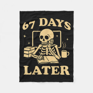67th Day Of School Teacher Skeleton Funny 6 7 Meme Fleece Blanket