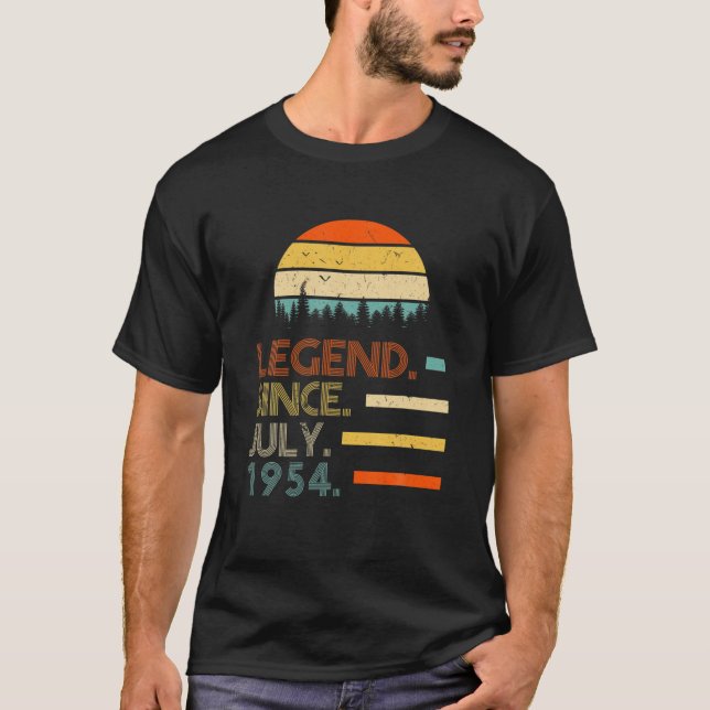 68 Years Old Retro Birthday Gifts Legend Since Jul T-Shirt (Front)