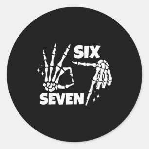 6 7 Meme Funny Skeleton Hands Halloween Couples Si Classic Round Sticker