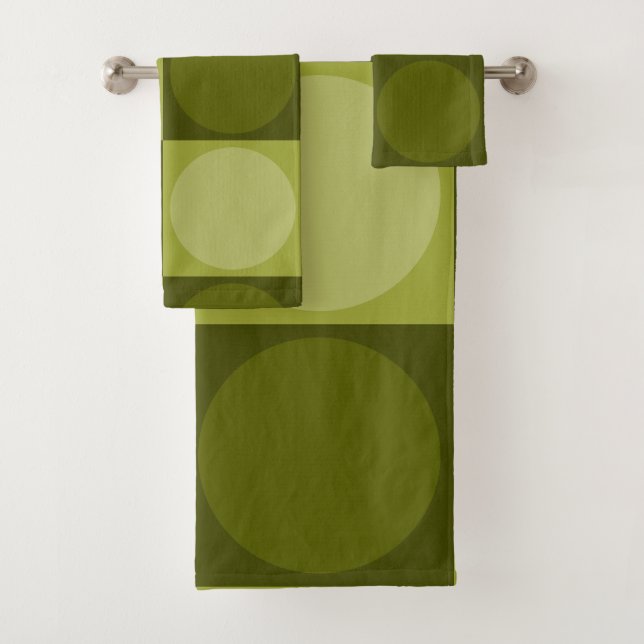 70s Checks and Circles Green Bath Towel Set (Insitu)