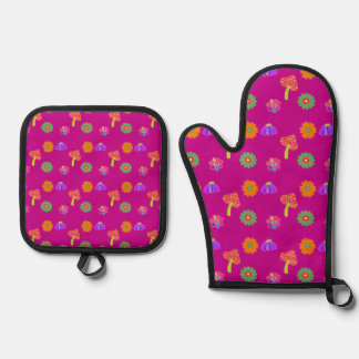 70's mushroom and flowers oven mitt & pot holder set