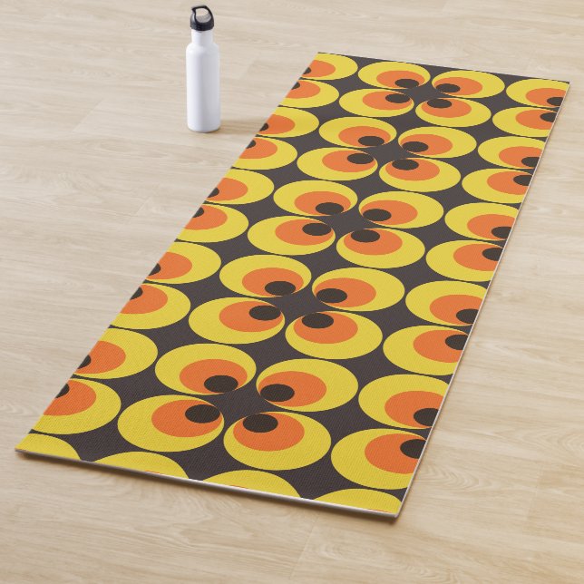 70s Wallpaper Yoga Mat (In Situ)