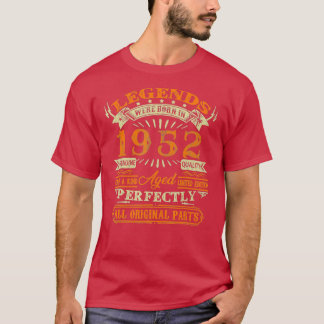 70th Birthday Vintage Legend Born In 1952 70 Year T-Shirt