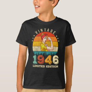76 Year Old Women Bday 1946 Vintage 76th Birthday T-Shirt