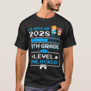 7th Grade First Day Of School Class Of 2028 Cute V T-Shirt