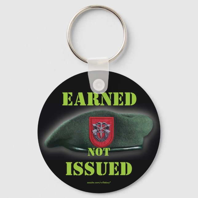 7th special forces green berets vets Keychain (Front)