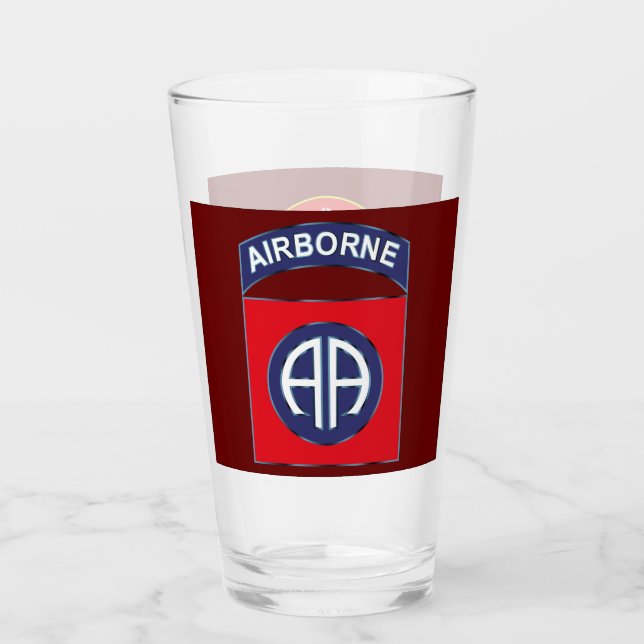 82e verre de bière aéroporté (Devant)
