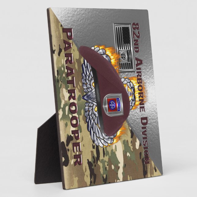 82nd Airborne Division Paratrooper Plaque (Side)