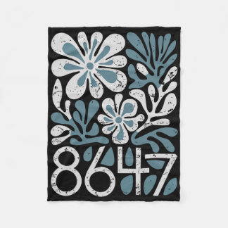 8647 Subtle Trump 86 47 Floral Boho Style  Fleece Blanket