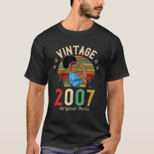 87 Years Birthday Man 1935 February Vinyl Turntabl T-Shirt