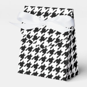 8 Bit Pixel Houndstooth Check Pattern Favor Box