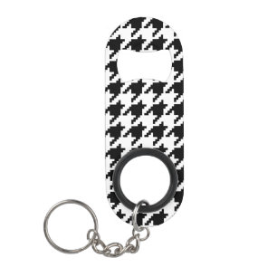 8 Bit Pixel Houndstooth Check Pattern Keychain Bottle Opener