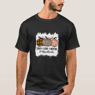 8th Grade Teacher Back To School Pumpkin Fall Teac T-Shirt
