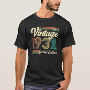 90 Year Old  Born In 1932 Vintage 90th Birthday Re T-Shirt