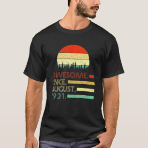 90 Years Old Awesome Since August 1931 90Th Bday V T-Shirt