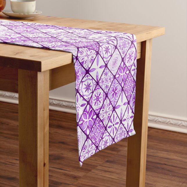 A Beautiful Table Runner Pattern Design (In Situ)