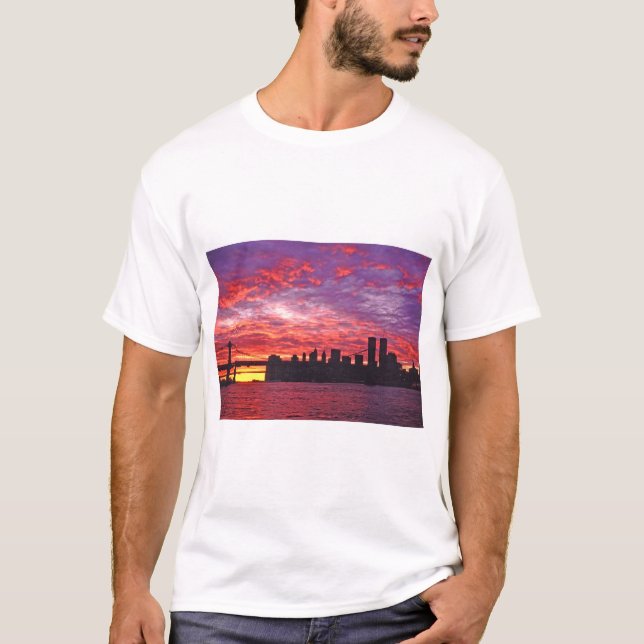 A Brilliant Sunset, Silhouette Of Lower Manhattan. T-Shirt (Front)