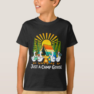 A camp goose funny retro sunset camping camper men T-Shirt