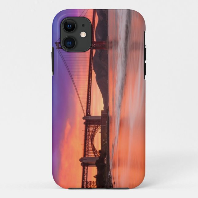 A capture of San Francisco's Golden Gate Bridge Case-Mate iPhone Case (Back)