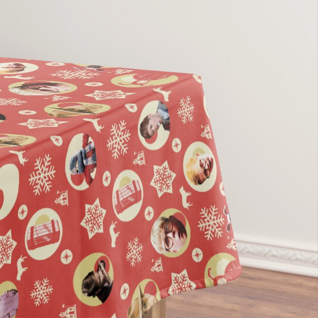 A Christmas Story Retro Snowflake Pattern Tablecloth (In Situ)