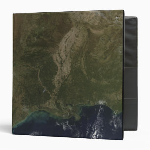 A cloud-free view of the southern United States Binder