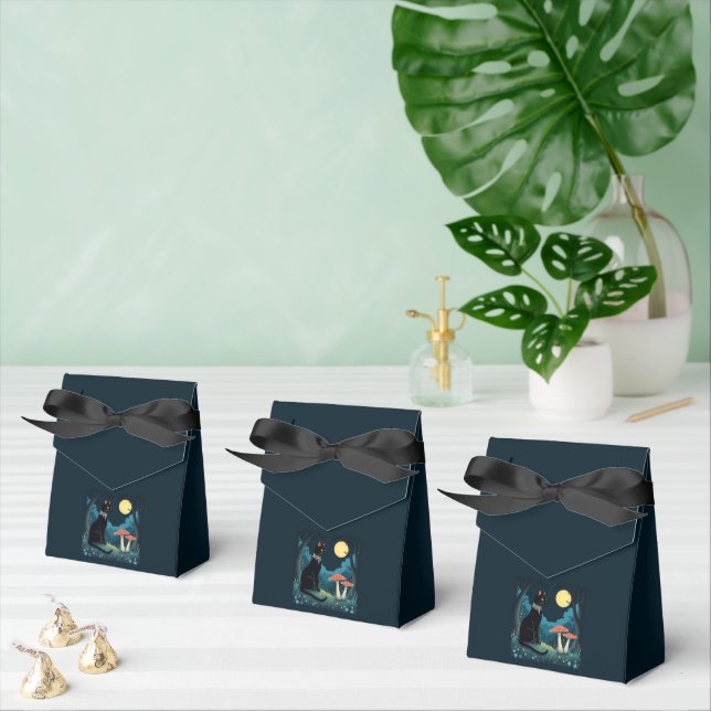 A Familiar Black Cat And Toadstools Halloween 1 Favor Box (Multiple)