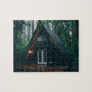 A FRAME CABIN CHRISTMAS JIGSAW PUZZLE
