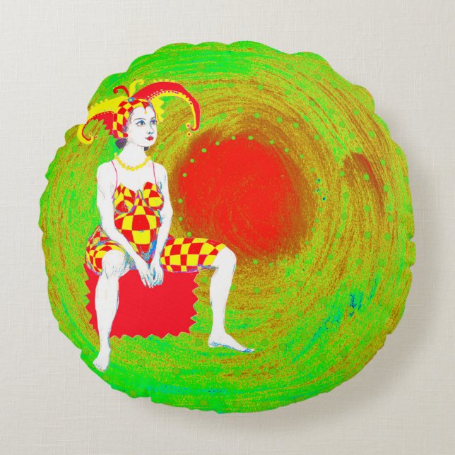A jester queen round pillow (Front)