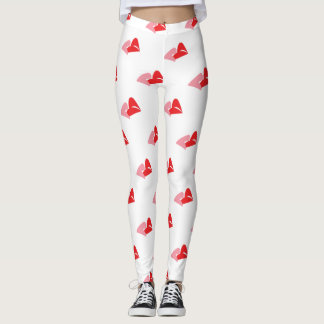 A kiss connects two hearts together leggings