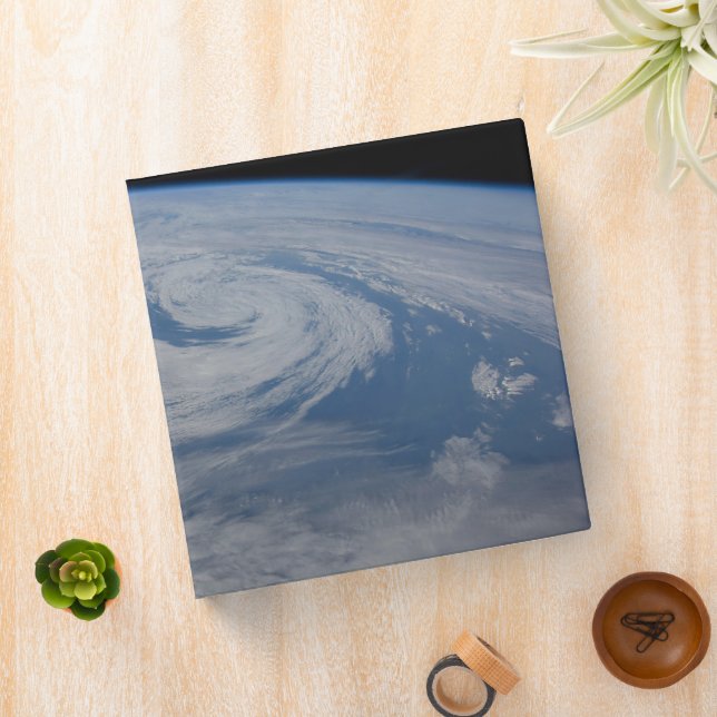 A Mid-Atlantic Low Pressure System. Binder (In Situ)