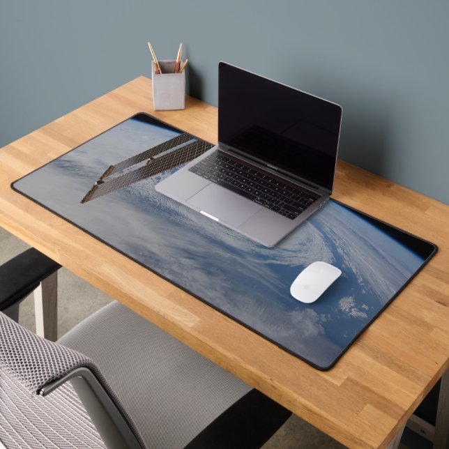 A Mid-Atlantic Low Pressure System. Desk Mat (Office 2)