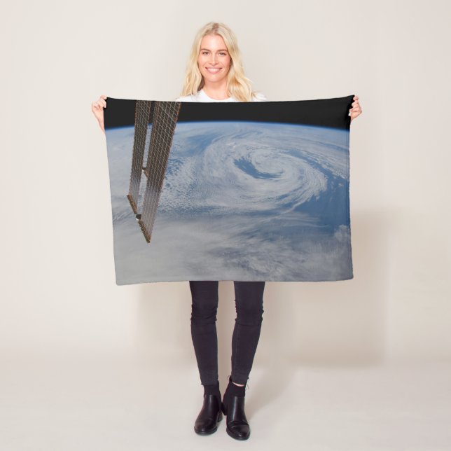 A Mid-Atlantic Low Pressure System. Fleece Blanket (In Situ)