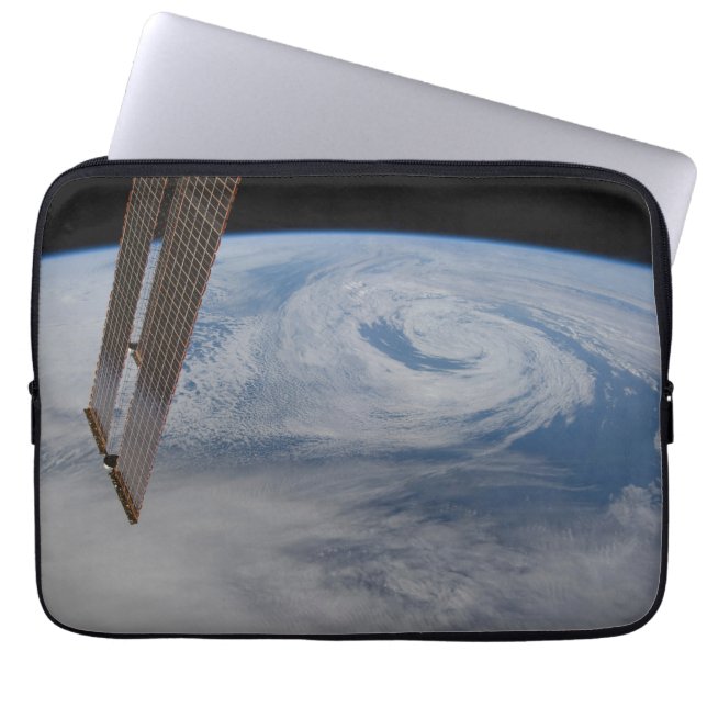 A Mid-Atlantic Low Pressure System. Laptop Sleeve (Front)