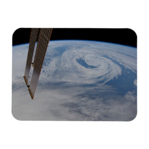 A Mid-Atlantic Low Pressure System. Magnet