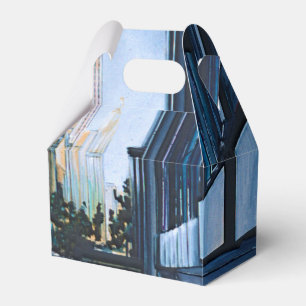 A Moment Hush in the City limits Favor Box