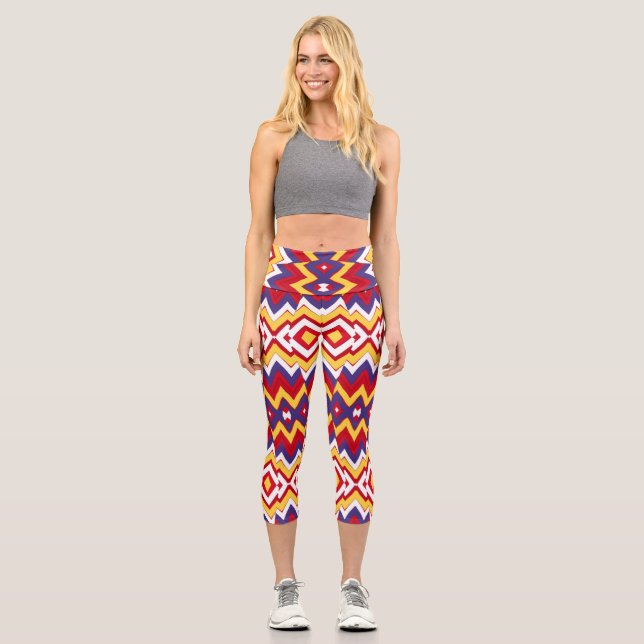 A multicolor trendy fabric zigzag pattern design capri leggings (Front)