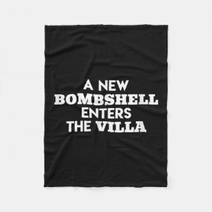 A New Bombshell Enters The Villa Island Love Tv Sh Fleece Blanket