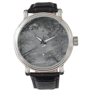 A refined clock watch