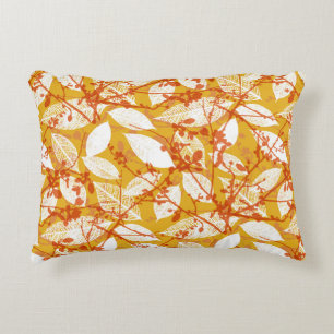A seamless vintage background pattern of autumn le accent pillow