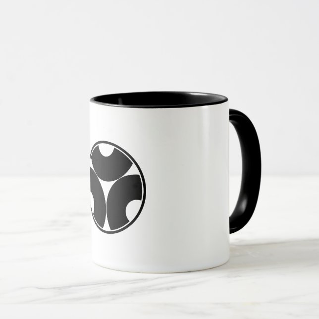 a serpentine eye mug (Front Right)