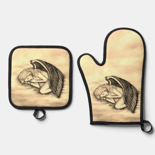 A sleeping Angel on the heavens clouds Oven Mitt & Pot Holder Set (Front)