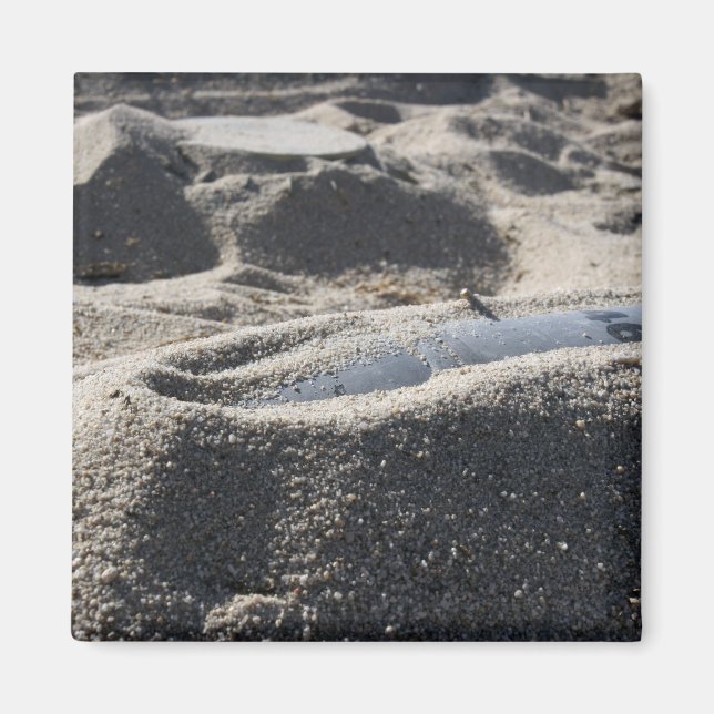 A static display of an ordnance shell magnet (Front)