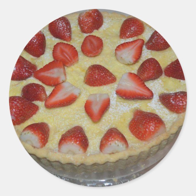 A strawberry cake classic round sticker (Front)