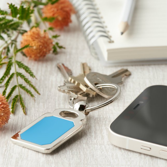  A Stunning Visual Contrast Keychain (Side)