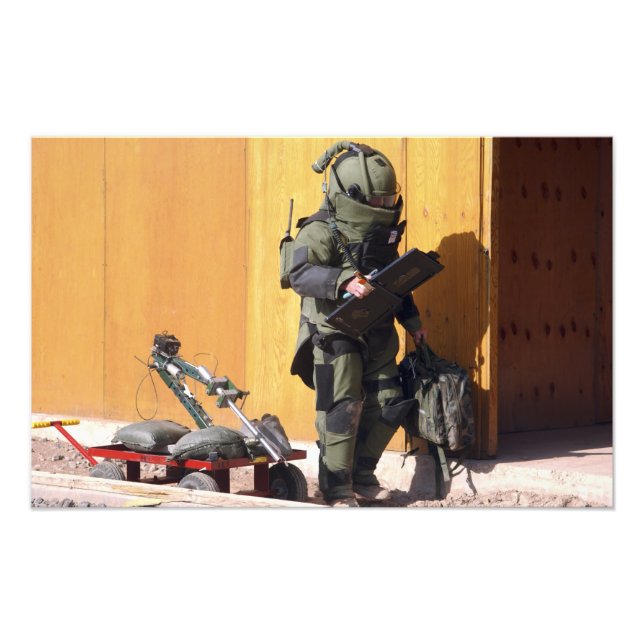 A technician photo print (Front)